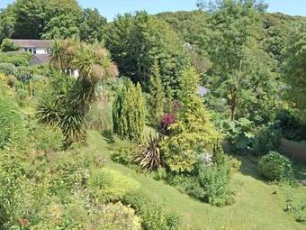 16 West Cliff