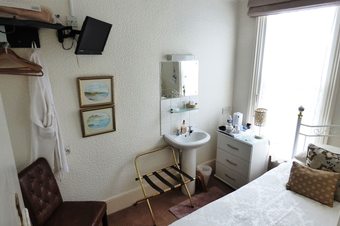 Hostal Maison Dieu Guest House