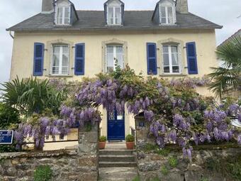 St Guenole' Studio Apartment