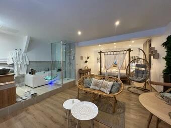 Apartamento Parenthese Love : Bali Mon Amour - Suite Jacuzzi Spa - Proche Orly / Paris