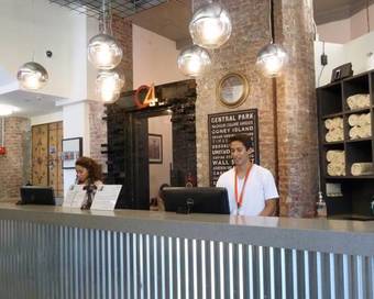 Q4 Hotel And Hostel