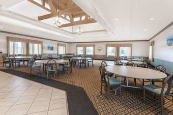 Hotel Pentwater Inn & Suites