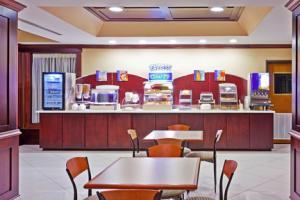 Holiday Inn Express Hotel & Suites-magee
