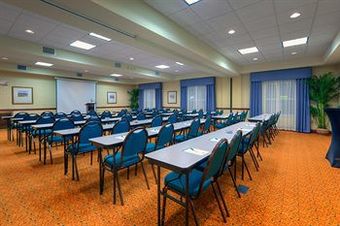 Hotel Country Inn & Suites By Carlson Lexington Park