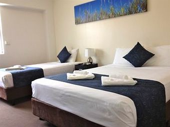 Hotel Lees Motel