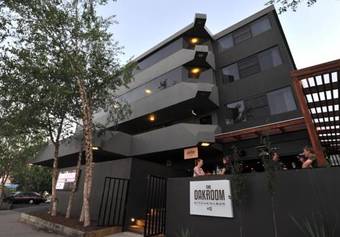 Townhouse Hotel
