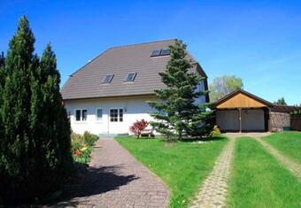 Apartamento Wohnung In Ahrenshagen-daskow - A56000