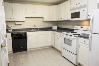 Hotel Cape Winds Resort