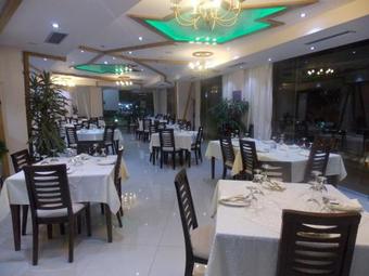Hotel Strora