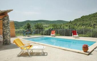Three-bedroom Holiday Home In Saint Thome