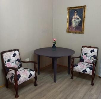 Hostal French Rose