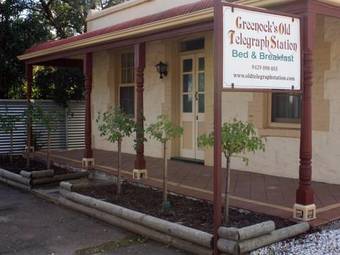 Bed & Breakfast Greenock's Old Telegraph Station