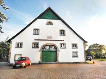 Apartamento Gro�e Bauernhaus Ferienwohnungen Bis 100qm Mit Grillh�tte & Garten & E-bike-verleih
