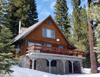 Adorable A-frame Perfect For The Whole Family,,,even The Dog! Home 47 Cabin