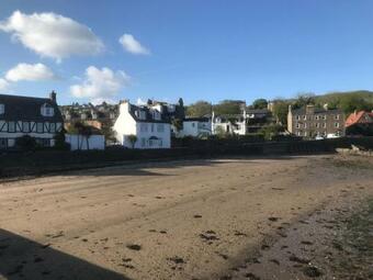Sandbank House