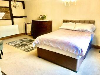 Mere Cottage