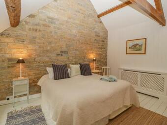 The Loafing Shed