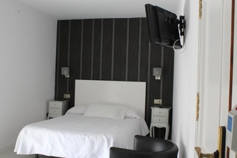 Hostal Abril