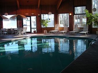 Hotel Country Hearth Inn & Suites Lomira