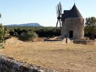 Holiday Home Suzanne Regusse