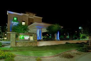 Holiday Inn Express Hotel & Suites Phoenix-glendale