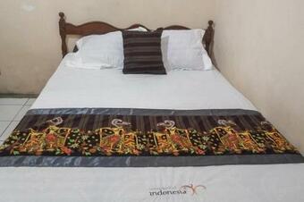 Hotel Ida Homestay Syariah At Desa Wisata Ranu Pani