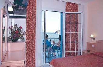 Hotel Tolo