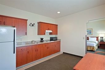 Holiday Inn Express Hotel & Suites Ashland