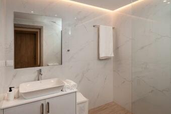 Thyme Sea View Apartments