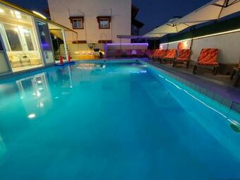 Evli Apartments