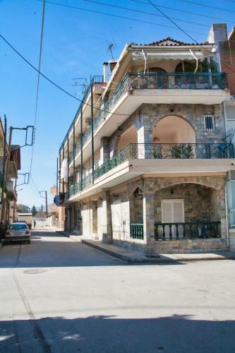 Carpos Apartments