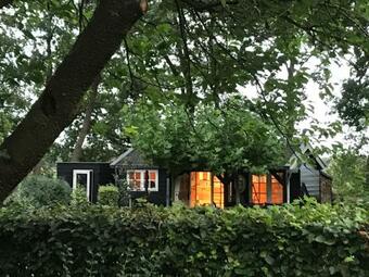 De T�nf�gel (tiny House)