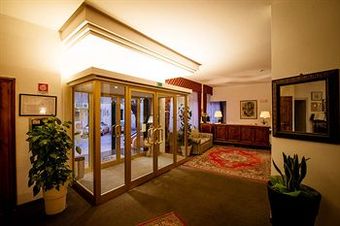 Hotel Augustus