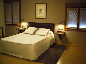Hostal Izar-ondo