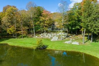 Catskill Mountains Getaway On 6 Acres With Pond