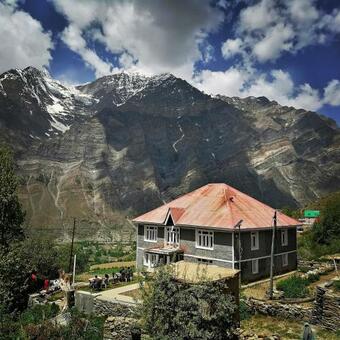 Himalaya Retreat