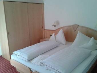 Hotel Pension Flora