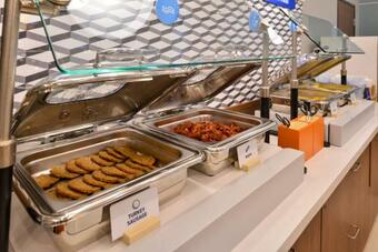 Holiday Inn Express & Suites - Florence - Cincinnati Airport, An Ihg Hotel