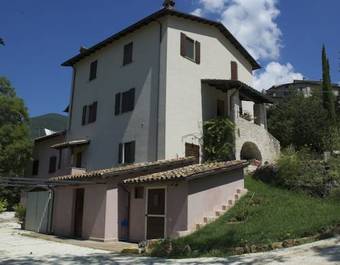 Agroturismo Agriturismo Zafferano E Dintorni