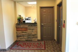 Hotel Crystal Springs Inn And Suites