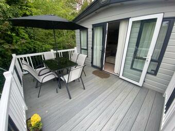 A Modern Static Caravan To Sleep 6 Comfortably