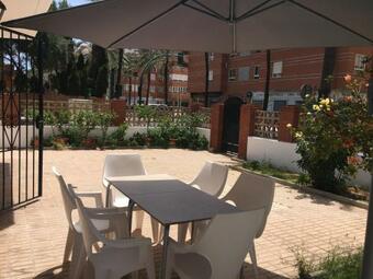 Vivienda Unifamiliar De 6 Habitaciones -zona Playa