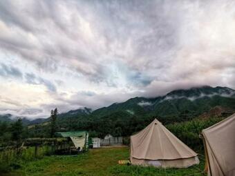 Blue Scai Glamping Brezoi
