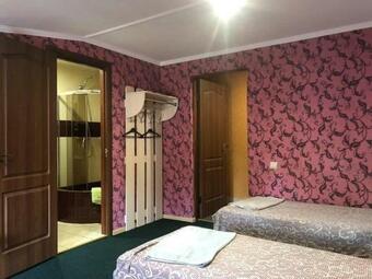 Hotel ???????