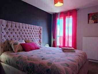 Apartamento Le Thourottois*centre Ville*wifi*spacieux*confort* Saint-gobain