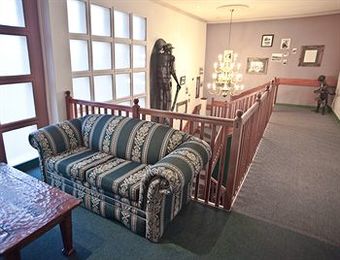 Lodge Diggers Inn