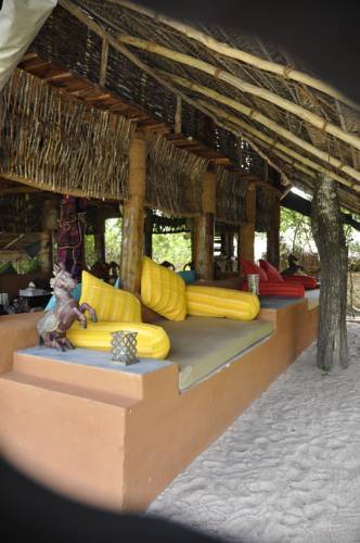 Lodge Cadjan Earth