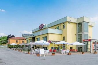 Hotel Shahi Qila