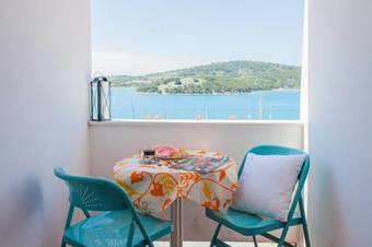 Apartments Barbara Tisno