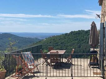 Jolie Maison Avec Vue, Dans B�tisse C�venole